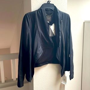 NWT gorgeous Muubaa 100% goat leather jacket. This is a US size 6 (UK 10).